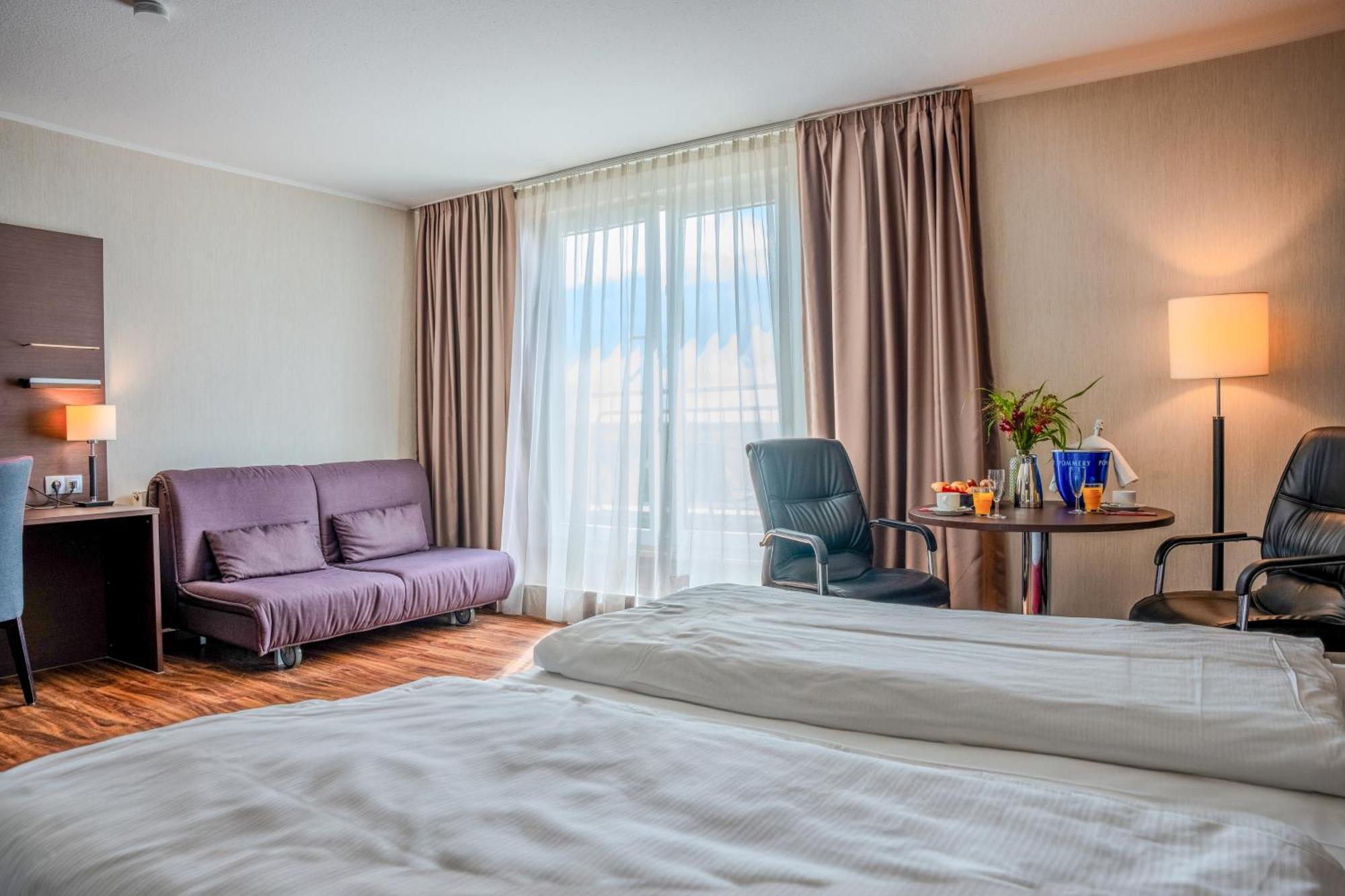 Airways Hotels Frankfurt Airport West Raunheim Oda fotoğraf