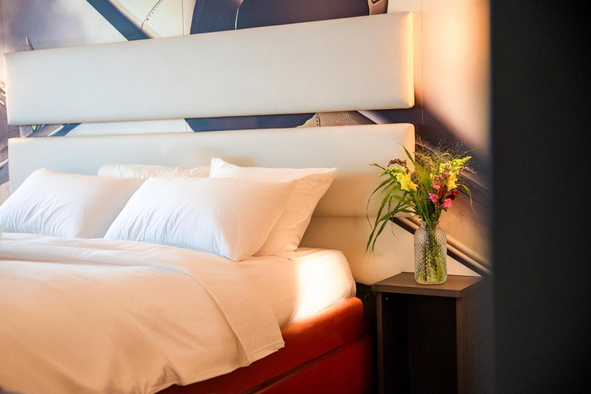 Airways Hotels Frankfurt Airport West Raunheim Oda fotoğraf